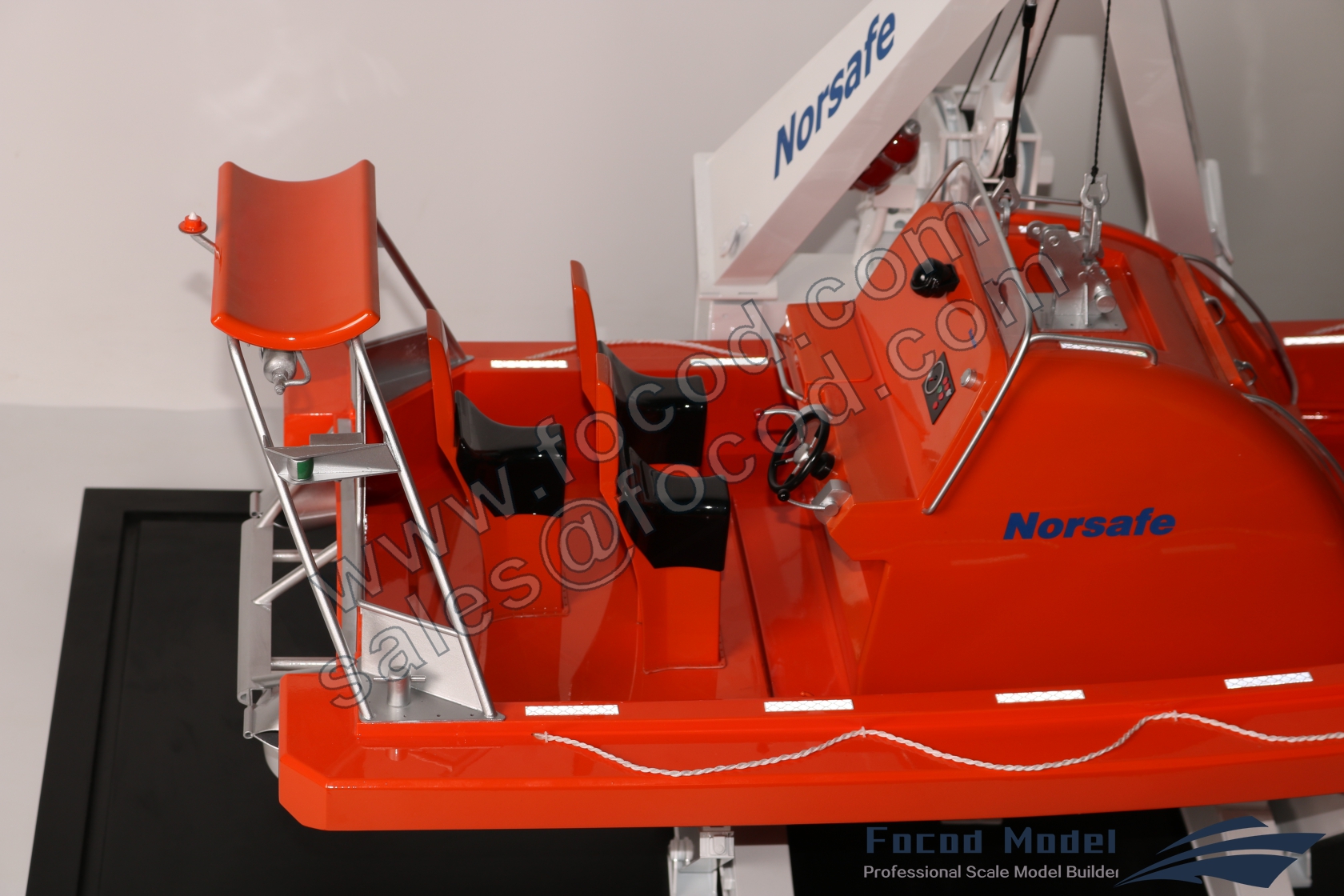 custom made model of fast rescue boat with davit
